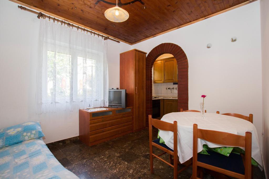 Apartments Bartul Sućuraj Eksteriør bilde