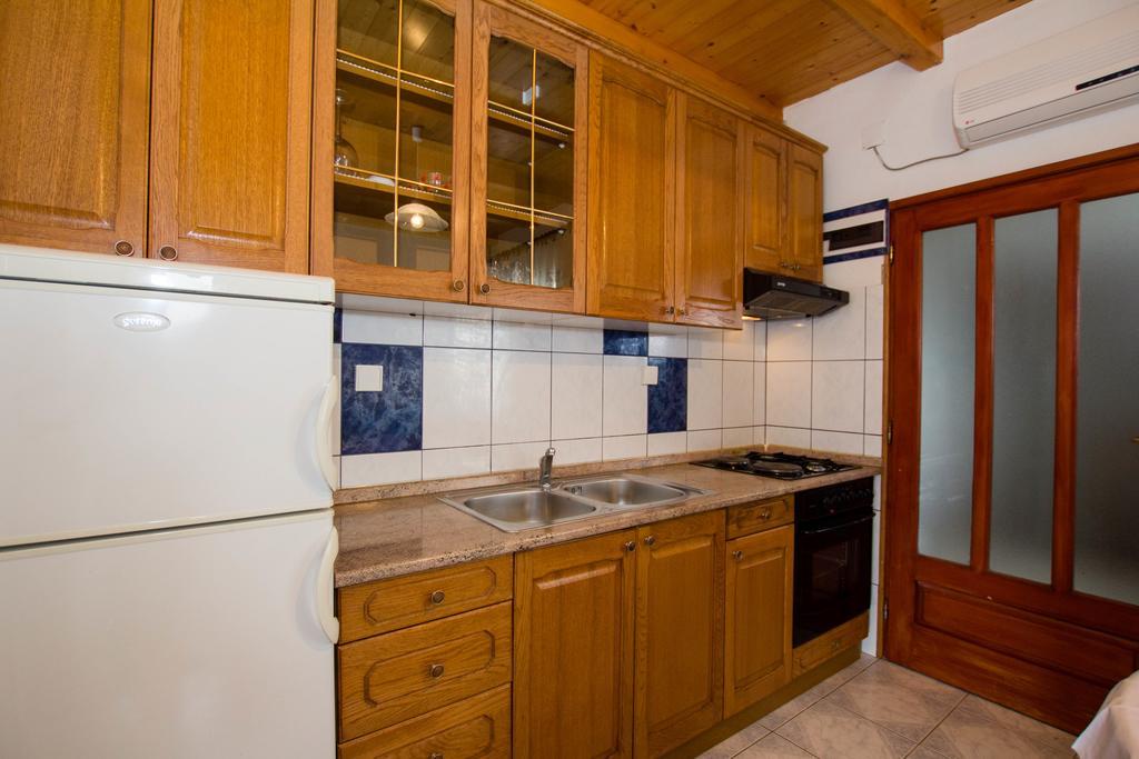 Apartments Bartul Sućuraj Eksteriør bilde