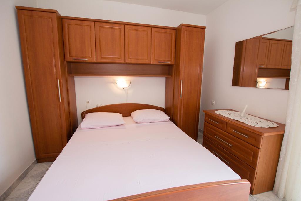 Apartments Bartul Sućuraj Eksteriør bilde