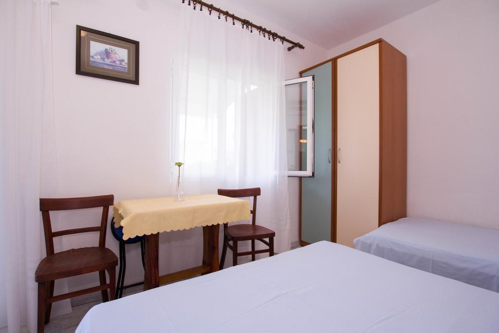Apartments Bartul Sućuraj Eksteriør bilde
