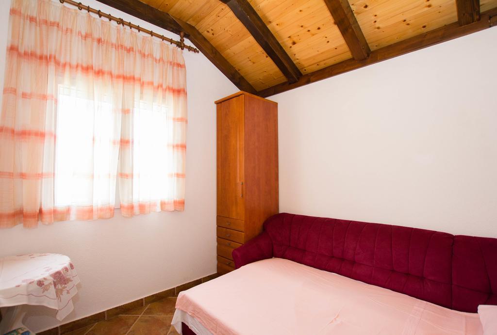 Apartments Bartul Sućuraj Eksteriør bilde
